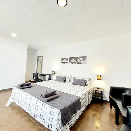 Gloria Host House Apartment Alicante Exterior photo