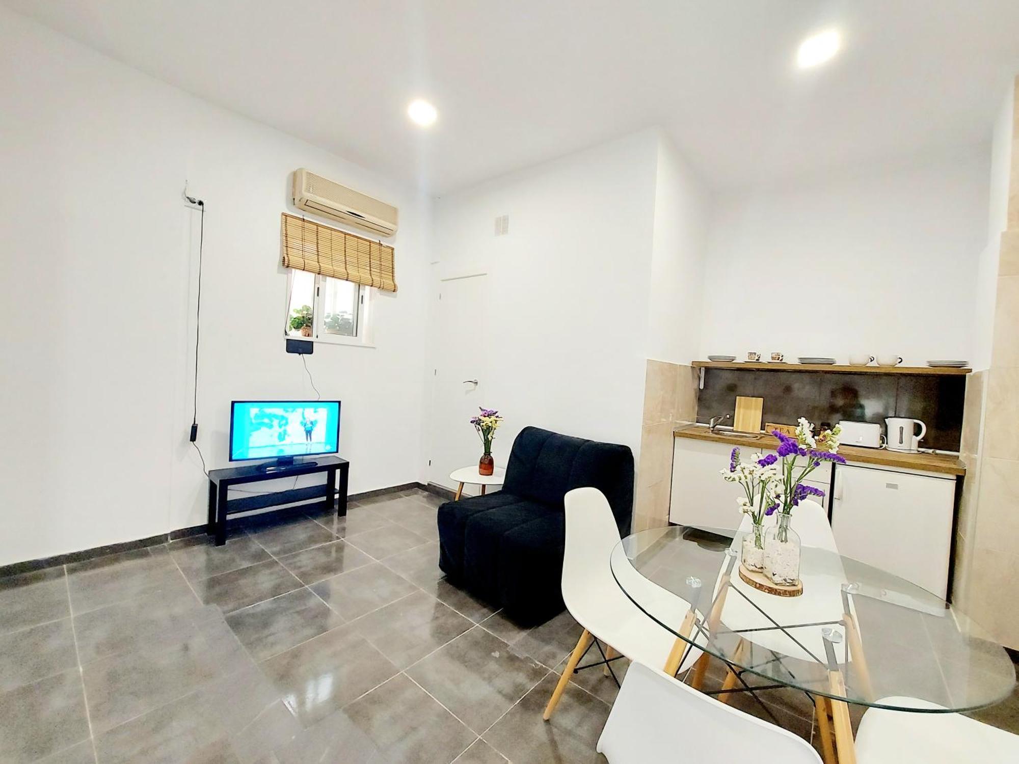Gloria Host House Privatunterkunft *